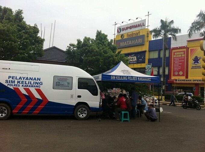 Mobil Pelayanan SIM Keliling Polres Karawang